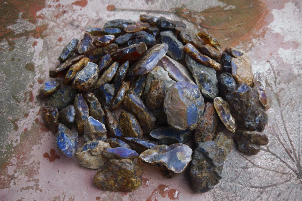 Blue amber lot