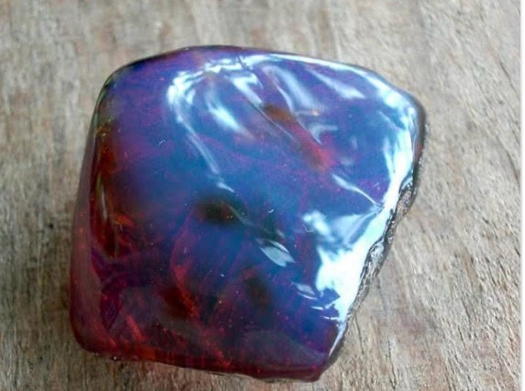 Blue Cherry Amber